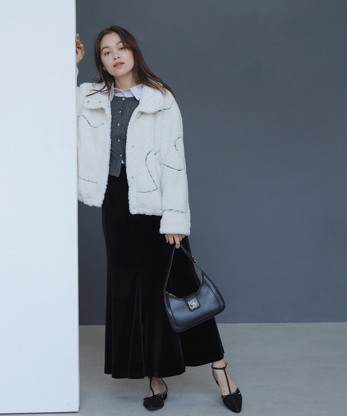 VIS（ビス）の「ジャガードボアブルゾン（ブルゾン・レディース・グレー/オフホワイト・FREE）」の4枚目の写真