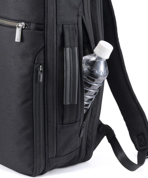 ace.(エース)の「エースジーン ビジネスリュック ガジェタブルSF B4サイズ収納可能 15.6inchPC収納 19L エキスパンド(容量拡張) 2気室 68785(ビジネスバッグ・メンズ・ブラック/ネイビー・FREE)」の7枚目の写真
