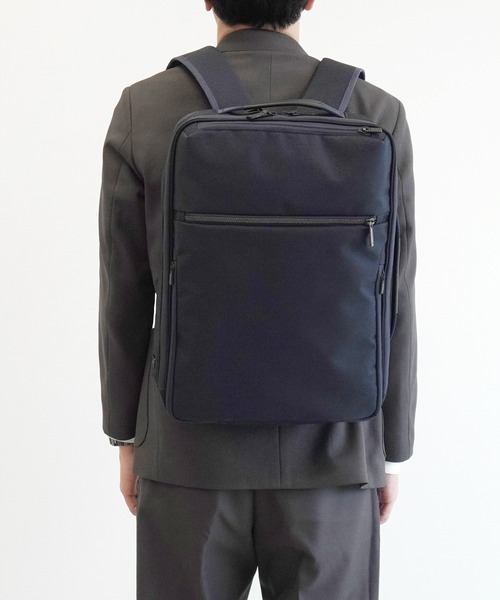 ace.(エース)の「エースジーン ビジネスリュック ガジェタブルSF B4サイズ収納可能 15.6inchPC収納 19L エキスパンド(容量拡張) 2気室 68785(ビジネスバッグ・メンズ・ブラック/ネイビー・FREE)」の6枚目の写真