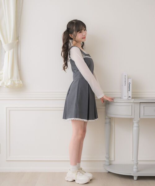 ems excite（エムズエキサイト）の「裾レースプリーツJSK（ワンピース・レディース・ブラック/チャコールグレー・FREE）」の5枚目の写真