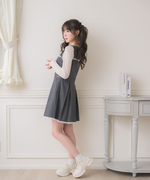 ems excite（エムズエキサイト）の「裾レースプリーツJSK（ワンピース・レディース・ブラック/チャコールグレー・FREE）」の7枚目の写真