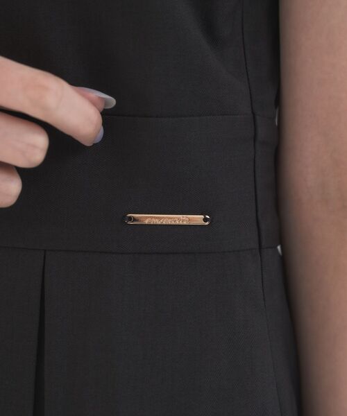 ems excite（エムズエキサイト）の「裾レースプリーツJSK（ワンピース・レディース・ブラック/チャコールグレー・FREE）」の21枚目の写真