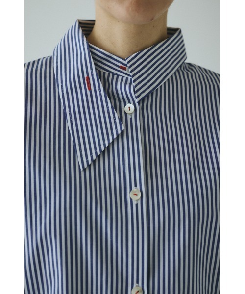 HeRIN.CYE(ヘリンドットサイ)の「Asymmetry collar shirt アシンメトリーカラーシャツ(シャツ/ブラウス・レディース・ブラウン系その他/ブラック系その他/ブルー系その他3・FREE)」の6枚目の写真