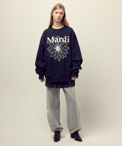 Mardi Mercredi（マルディメクルディ）の「OVERSIZED SWEATSHIRT FLOWERMARDI / オーバーサイズ スウェットシャツ フラワーマルディ（スウェット・レディース・ブラック/ネイビー/オートミール・FREE）」の12枚目の写真