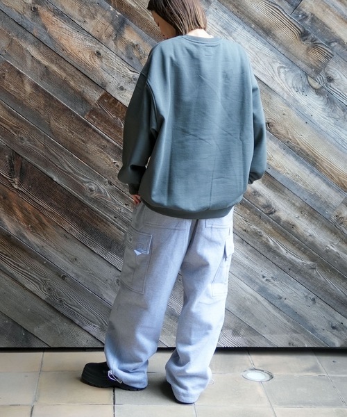 RVCA（ルーカ）の「RVCA メンズ BIG RVCA FADE CR トレーナー 【2025年秋冬モデル】 @autumn/ルーカクルーネックスウェット（スウェット・メンズ・ホワイト/ヘザーグレー/ブラック/チャコール/ホワイト系その他・X-LARGE/SMALL/MEDIUM/LARGE）」の13枚目の写真