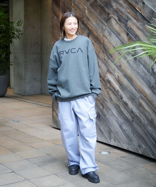 RVCA（ルーカ）の「RVCA メンズ BIG RVCA FADE CR トレーナー 【2025年秋冬モデル】 @autumn/ルーカクルーネックスウェット（スウェット・メンズ・ホワイト/ヘザーグレー/ブラック/チャコール/ホワイト系その他・X-LARGE/SMALL/MEDIUM/LARGE）」の12枚目の写真