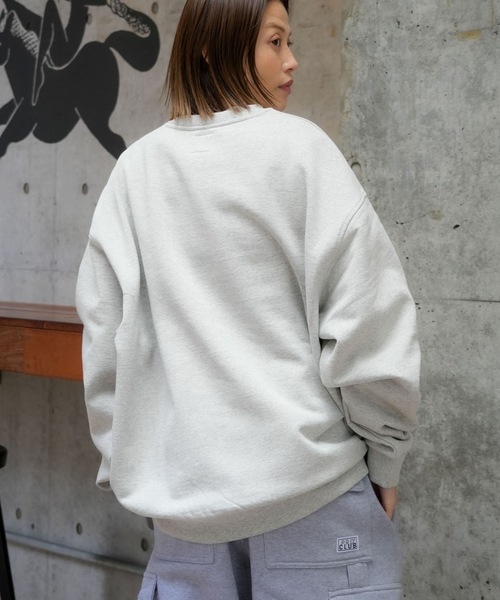 RVCA（ルーカ）の「RVCA メンズ BIG RVCA FADE CR トレーナー 【2025年秋冬モデル】 @autumn/ルーカクルーネックスウェット（スウェット・メンズ・ホワイト/ヘザーグレー/ブラック/チャコール/ホワイト系その他・X-LARGE/SMALL/MEDIUM/LARGE）」の8枚目の写真