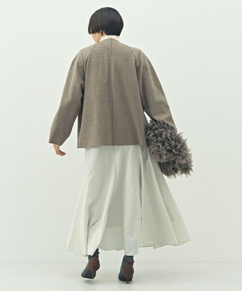 NOLLEY’S（ノーリーズ）の「ウォッシャブルストレッチジャージハオリ（ブルゾン・レディース・ベージュ/ベージュ系その他/ブラック・FREE）」の6枚目の写真