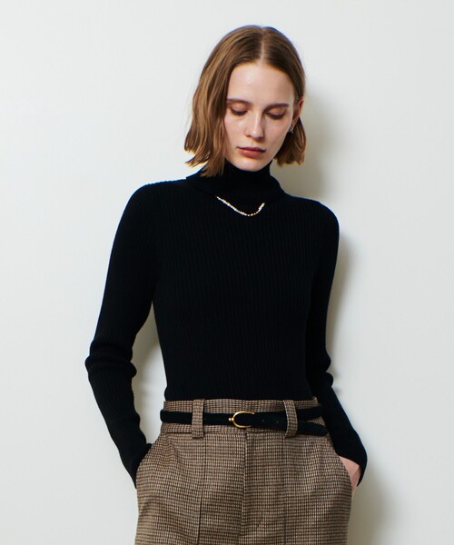 allureville（アルアバイル）の「2WAYネックリブタートル（ニット/セーター・レディース・ライトグレー/イエロー/サックスブルー/オフホワイト/ブラック・2）」の3枚目の写真