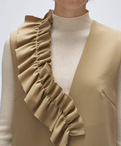 cloenc（クロエンス）の「【マシンウォッシュ】2wayフリルジャンパースカート（ワンピース・レディース・ベージュ/チャコールグレー・02/01）」の15枚目の写真