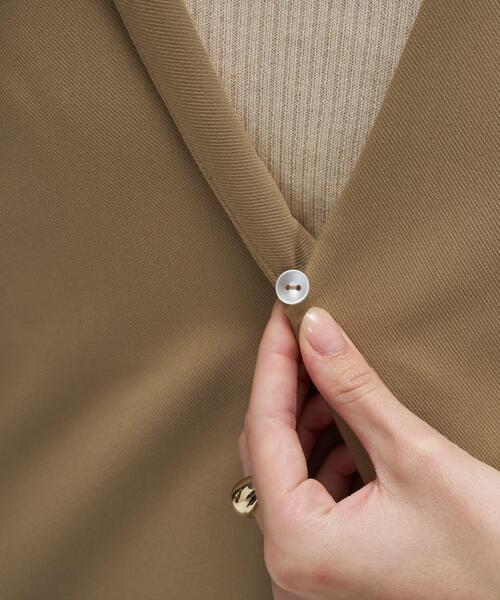 cloenc（クロエンス）の「【マシンウォッシュ】2wayフリルジャンパースカート（ワンピース・レディース・ベージュ/チャコールグレー・02/01）」の11枚目の写真