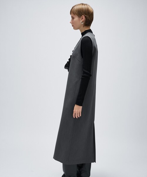 cloenc（クロエンス）の「【マシンウォッシュ】2wayフリルジャンパースカート（ワンピース・レディース・ベージュ/チャコールグレー・02/01）」の5枚目の写真