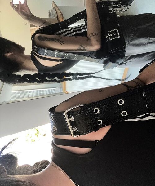 BLACKPURPLE(ブラックパープル)の「ミニフォートレスバッグ Mini Fortress Bag-Black(ショルダーバッグ・レディース・ブラック・FREE)」の8枚目の写真