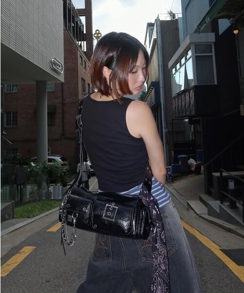 BLACKPURPLE(ブラックパープル)の「ミニフォートレスバッグ Mini Fortress Bag-Black(ショルダーバッグ・レディース・ブラック・FREE)」の11枚目の写真