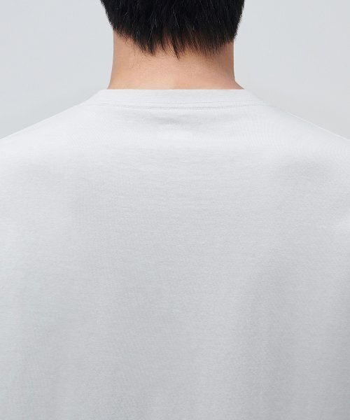 MUSINSA STANDARD（ムシンサスタンダード）の「ベーシッククルーネックTシャツ[アッシュグレー]（Tシャツ/カットソー・メンズ・その他・X-LARGE/XX-LARGE/XXX-LARGE/SMALL/MEDIUM/LARGE）」の4枚目の写真