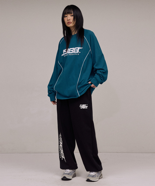 F.ILLUMINATE（フィルミネイト）の「1988 パイピングロングスリーブ-ブルー（Tシャツ/カットソー・レディース・その他・SMALL/MEDIUM/LARGE）」の3枚目の写真