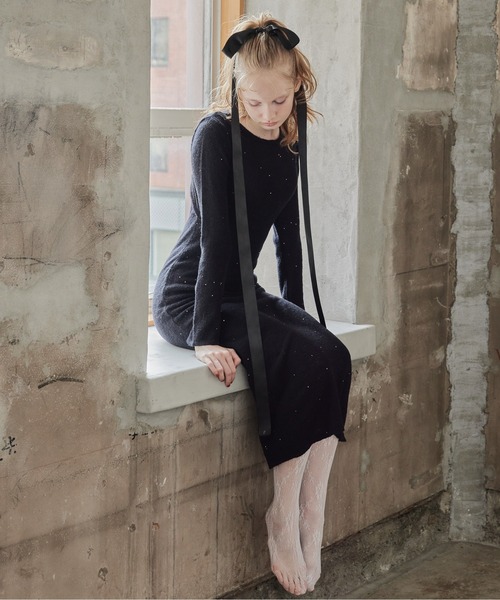 etre loin(エトルワン)の「Back open shiny knit dress(ワンピース・レディース・ブラック/ピンク/レッド・M)」の1枚目の写真