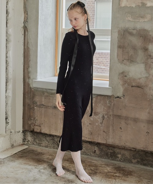etre loin(エトルワン)の「Back open shiny knit dress(ワンピース・レディース・ブラック/ピンク/レッド・M)」の8枚目の写真