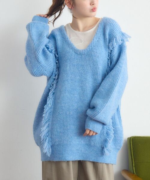 RETRO GIRL（レトロガール）の「VネックチュニックNT（ニット/セーター・レディース・ベージュ/ブラウン/ブルー・FREE）」の3枚目の写真