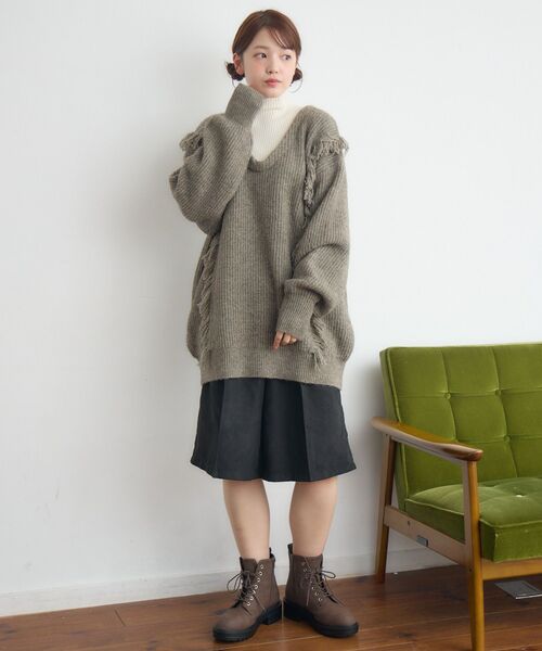 RETRO GIRL（レトロガール）の「VネックチュニックNT（ニット/セーター・レディース・ベージュ/ブラウン/ブルー・FREE）」の6枚目の写真