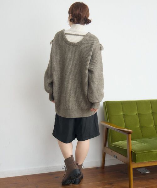 RETRO GIRL（レトロガール）の「VネックチュニックNT（ニット/セーター・レディース・ベージュ/ブラウン/ブルー・FREE）」の8枚目の写真