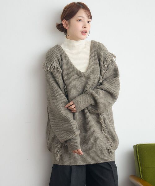 RETRO GIRL（レトロガール）の「VネックチュニックNT（ニット/セーター・レディース・ベージュ/ブラウン/ブルー・FREE）」の10枚目の写真