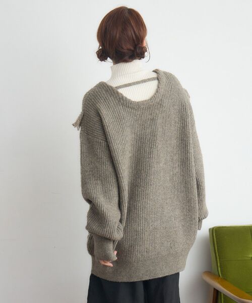 RETRO GIRL（レトロガール）の「VネックチュニックNT（ニット/セーター・レディース・ベージュ/ブラウン/ブルー・FREE）」の12枚目の写真