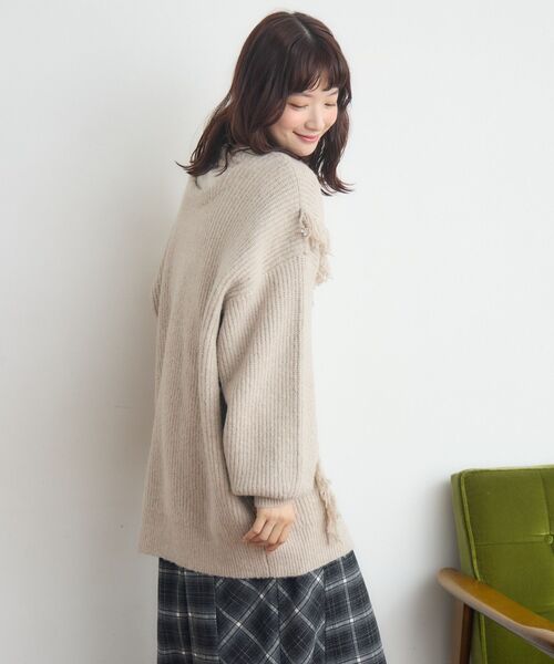 RETRO GIRL（レトロガール）の「VネックチュニックNT（ニット/セーター・レディース・ベージュ/ブラウン/ブルー・FREE）」の19枚目の写真