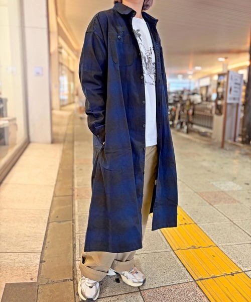 OLD BETTY'S（オールドベティーズ）の「Flannel Check Shirts One-piece（ワンピース・レディース・ネイビー/ブラウン・FREE）」の2枚目の写真