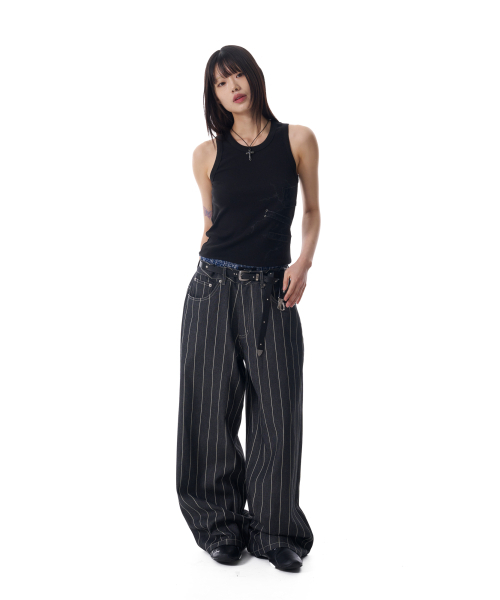 AAKAM(アーカム)の「Striped Cinch Back Denim Pants (Black)(デニムパンツ・レディース・その他・1/2)」の9枚目の写真