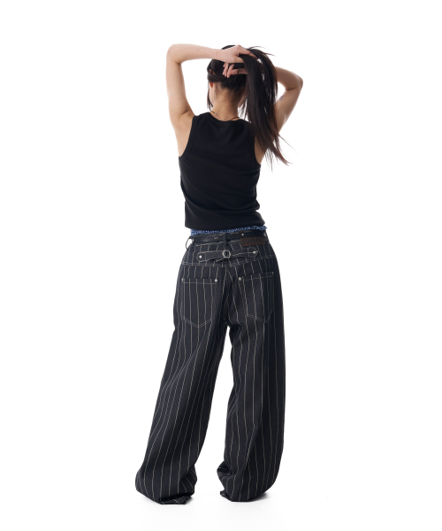AAKAM(アーカム)の「Striped Cinch Back Denim Pants (Black)(デニムパンツ・レディース・その他・1/2)」の10枚目の写真