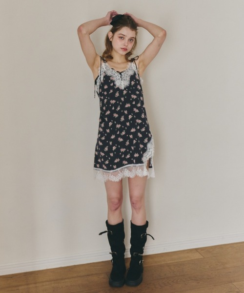 idem（イデム）の「sensual satin cami onepiece / レース付きサテンキャミワンピース（ワンピース・レディース・イエロー/ブラック/アイボリー・FREE）」の2枚目の写真