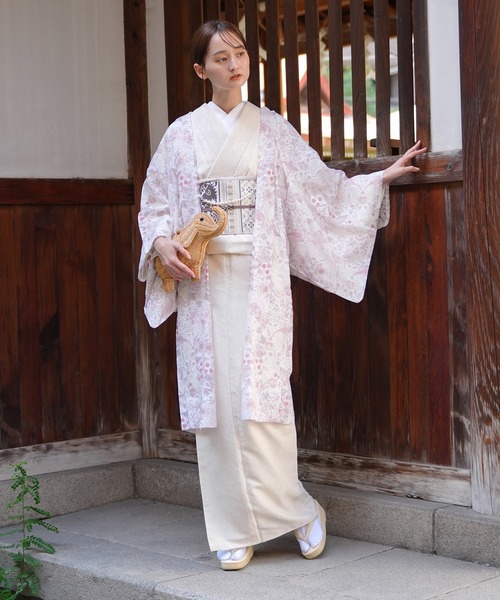 utatane（ウタタネ）の「羽織 ニコアンティーク Strawberry Thief(イチゴ泥棒) ローザ Fabric by BEST OF MORRIS ベスト・オブ・モリス（着物・レディース・ピンク・FREE）」の10枚目の写真