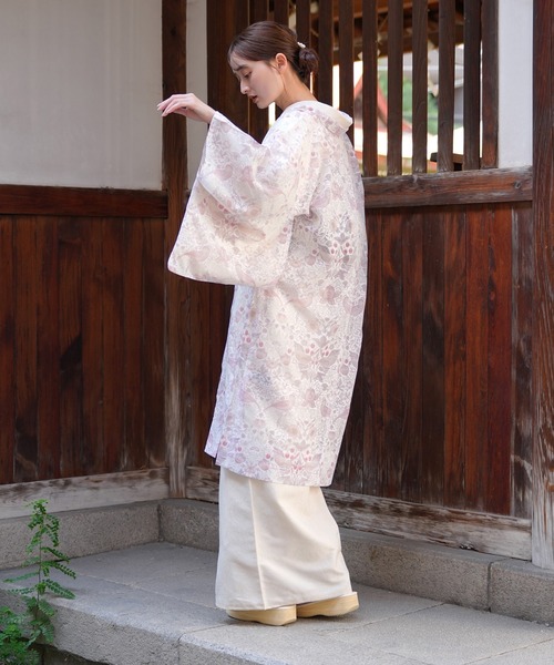 utatane（ウタタネ）の「羽織 ニコアンティーク Strawberry Thief(イチゴ泥棒) ローザ Fabric by BEST OF MORRIS ベスト・オブ・モリス（着物・レディース・ピンク・FREE）」の11枚目の写真