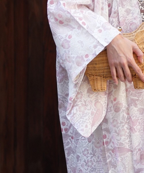utatane（ウタタネ）の「羽織 ニコアンティーク Strawberry Thief(イチゴ泥棒) ローザ Fabric by BEST OF MORRIS ベスト・オブ・モリス（着物・レディース・ピンク・FREE）」の8枚目の写真