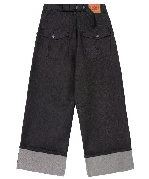 IDWS(アイドンワナセル)の「Bolly Roll Up Raw Denim Pants Black(デニムパンツ・レディース・その他・2/0/1)」の3枚目の写真