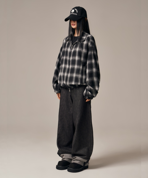 IDWS(アイドンワナセル)の「Bolly Roll Up Raw Denim Pants Black(デニムパンツ・レディース・その他・2/0/1)」の12枚目の写真