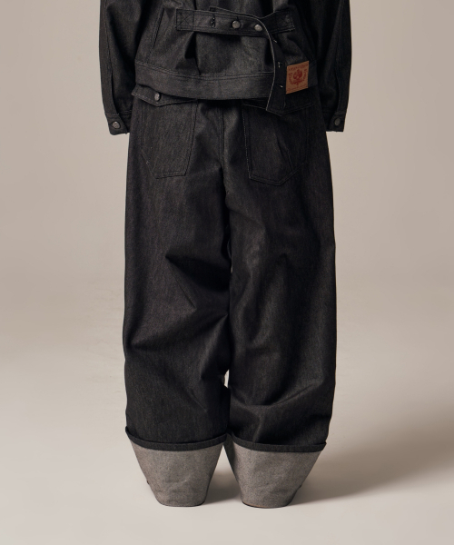 IDWS(アイドンワナセル)の「Bolly Roll Up Raw Denim Pants Black(デニムパンツ・レディース・その他・2/0/1)」の15枚目の写真