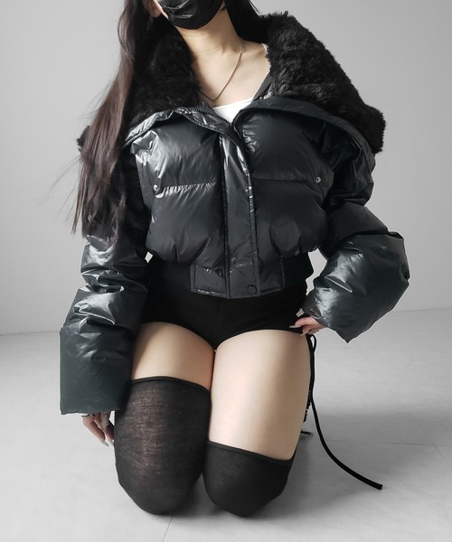 me+em select(ミームセレクト)の「【 2color 】フェイクファー襟レディパフショートダウンジャケット / fakefur collar lady puff short down jacket(ダウンジャケット/コート・レディース・アイボリー/ブラック・FREE)」の10枚目の写真