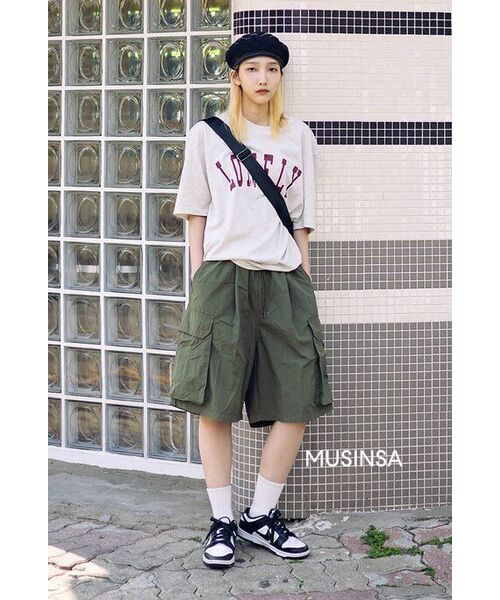 NOT4NERD(ノットフォーナード)の「Nylon Big Pocket Wide Shorts - Khaki(その他パンツ・レディース・その他・MEDIUM/LARGE)」の3枚目の写真