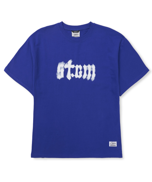 STIGMA(スティグマ)の「ブルー STGM セミオーバーサイズ Tシャツ(Tシャツ/カットソー・メンズ・その他・MEDIUM/LARGE/X-LARGE)」の1枚目の写真