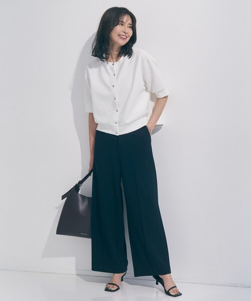 UNFILO(アンフィーロ)の「【新色追加/美シルエット/15サイズ展開】BEAUTY MOVE ワイドストレートパンツ(その他パンツ・レディース・ブラック系/ライトグレー系/ネイビー系/ホワイト系・XLT/X-LARGE/XXXL/XX-LARGE)」の13枚目の写真