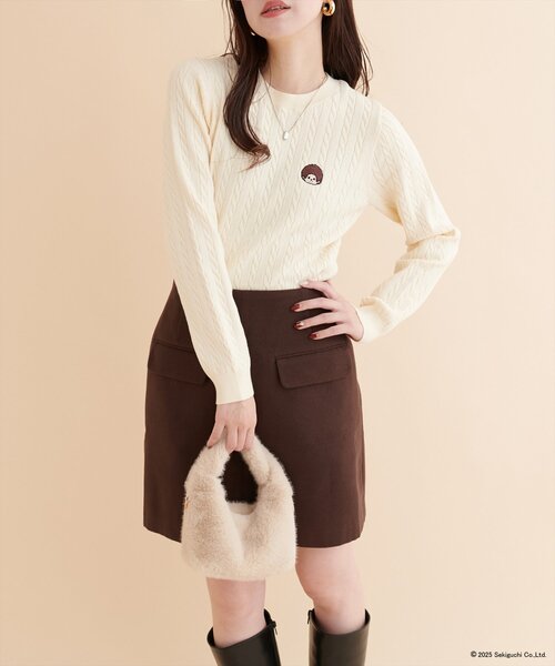 natural couture（ナチュラルクチュール）の「【モンチッチ×natural couture】ケーブル刺繍ニット  （ニット/セーター・レディース・ピンクベージュ/ネイビー/オフホワイト・FREE）」の7枚目の写真