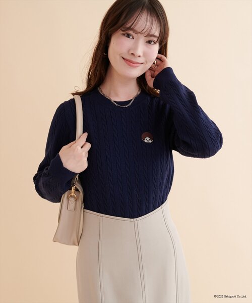 natural couture（ナチュラルクチュール）の「【モンチッチ×natural couture】ケーブル刺繍ニット  （ニット/セーター・レディース・ピンクベージュ/ネイビー/オフホワイト・FREE）」の19枚目の写真