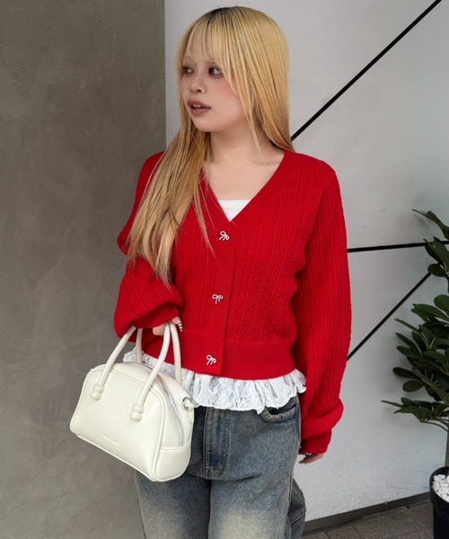 continuer de NICE CLAUP（コンティニューデナイスクラップ）の「裾レースリボン釦カーディガン（カーディガン/ボレロ・レディース・ネイビー/イエロー/ピンク/オフホワイト/レッド/サックスブルー・FREE）」の6枚目の写真