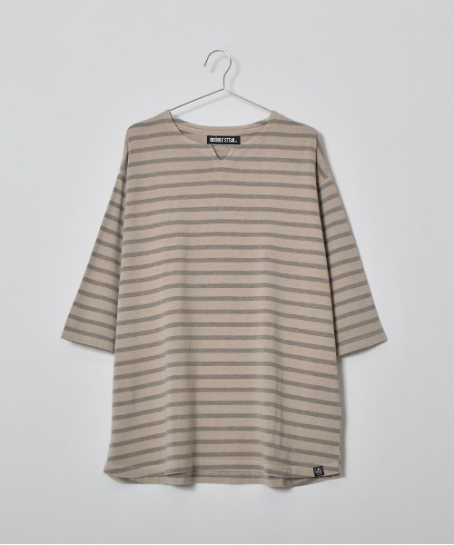 DOUBLE STEAL(ダブルスティール)の「DSピグメントオーバーダイボーダーキーネックTシャツ(Tシャツ/カットソー・メンズ・ブラック/オリーブ/ベージュ・LARGE/MEDIUM/SMALL)」の16枚目の写真
