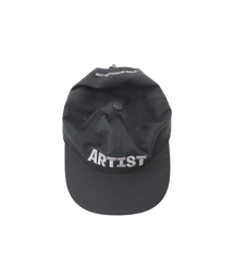 1011GALLERY（ワンゼロワンワンギャラリー）の「Artist Logo Cap - Charcoal（キャップ）」