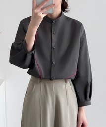 emi+（エミプラス）の「配色パイピングスタンドカラーブラウス（シャツ/ブラウス）」