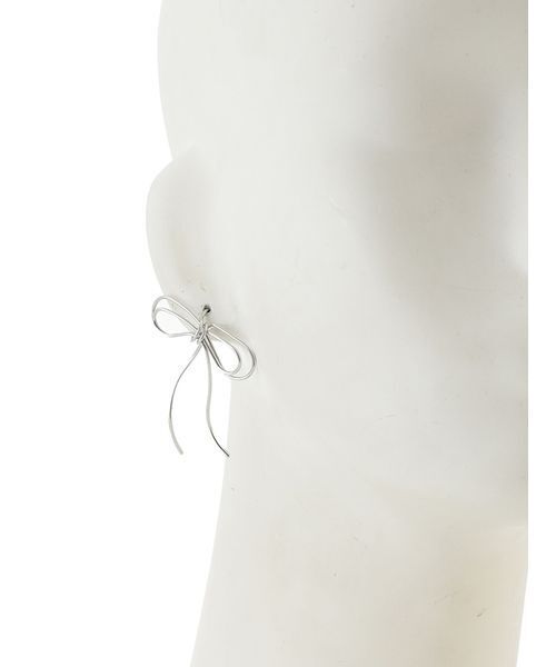 SNIDEL（スナイデル）の「リボンピアス（ピアス（両耳用）・レディース・シルバー/ゴールド・F）」の10枚目の写真