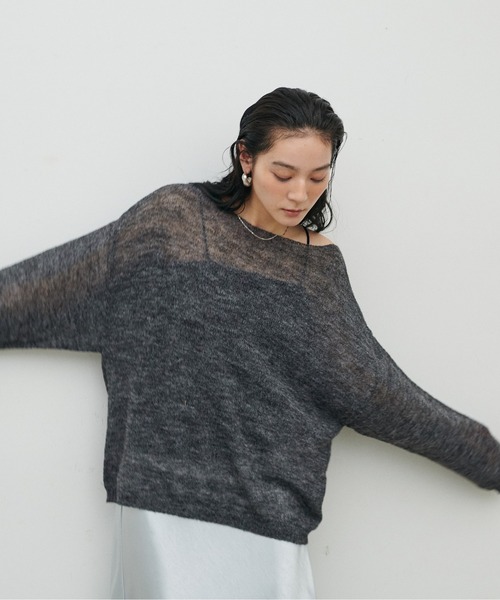 LARUTA（ラルータ）の「【LARUTA】透かしモヘアボートネックプルオーバー（ニット/セーター・レディース・ピンク/イエロー/チャコールグレー/アイボリー・FREE）」の10枚目の写真